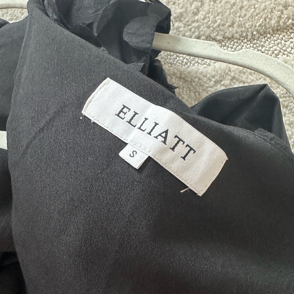 Elliatt Marcia Ruffled One Shoulder Gown in Black - Picture 6 of 6